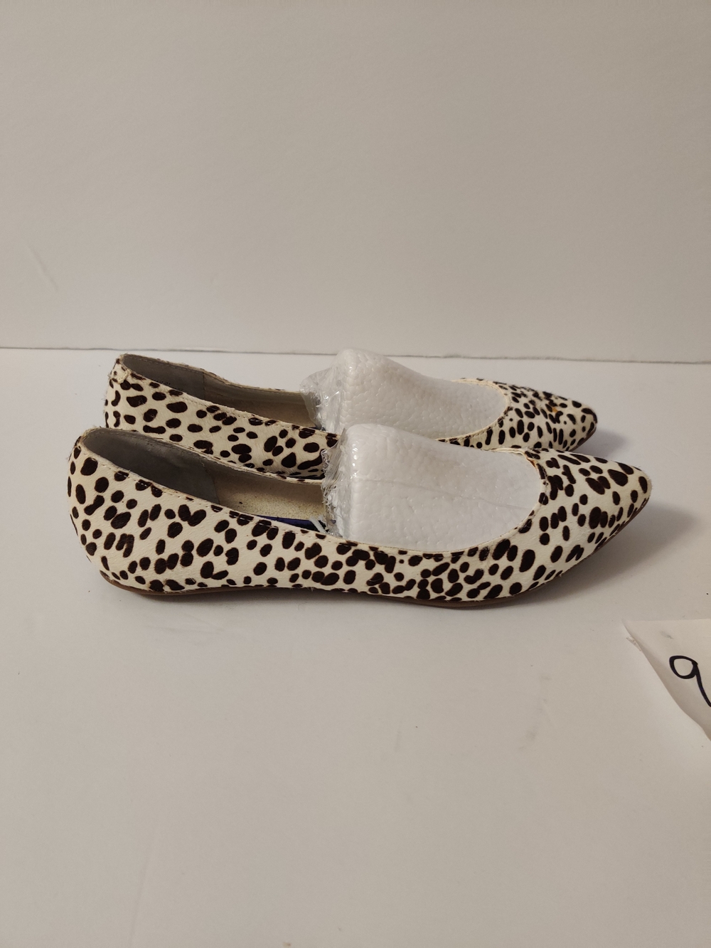 New Gap Pointed-Toe Ballet Flats Women's White Black Flats 9